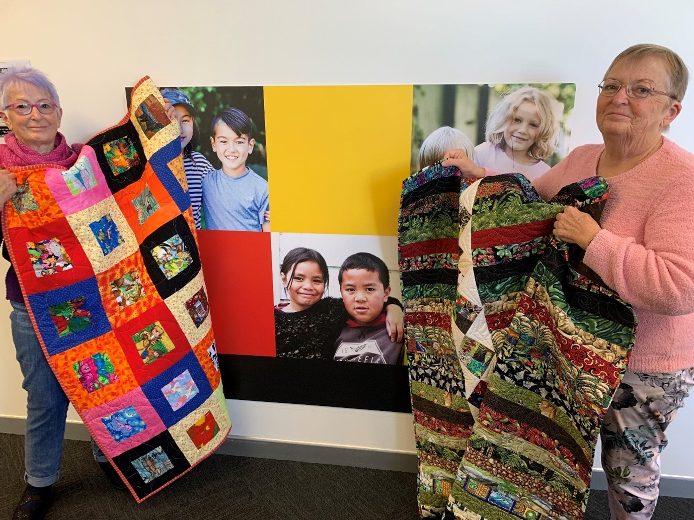 Linda Bishop and Peggy White from Taupō Quiltmakers